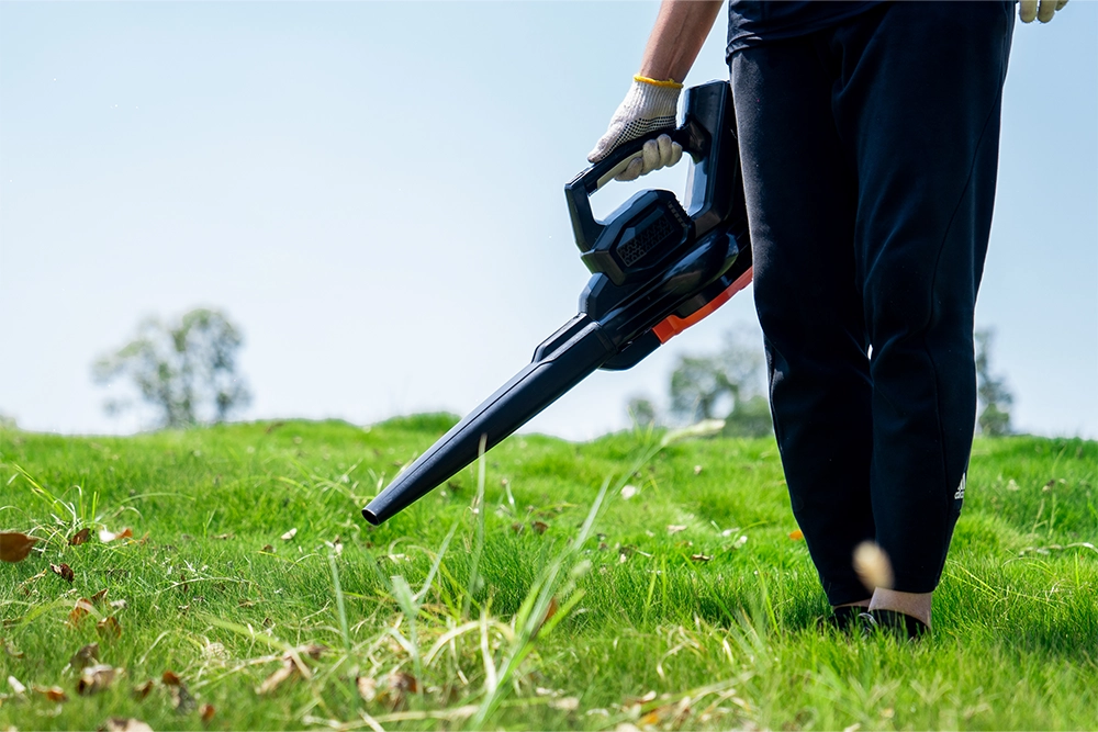 cfm vs. mph for leaf blowers